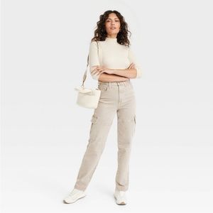 NWT Women's High-Rise 90's Straight Jeans - Universal Thread